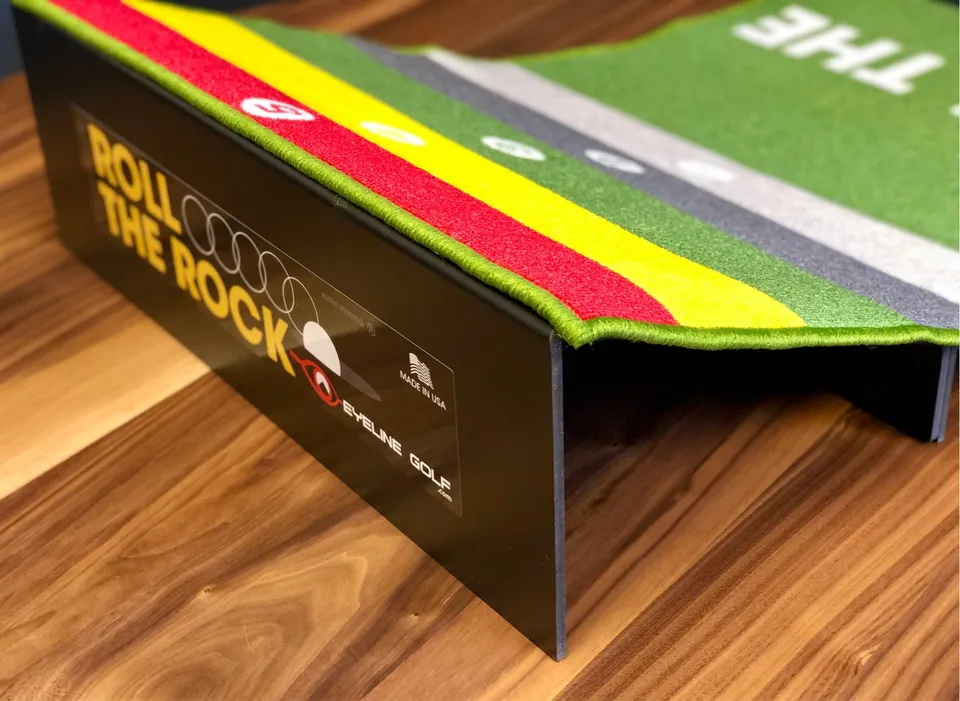eyeline-golf-roll-the-rock-challenge-mat-ramp-rampe-de-putting-avec-cup-et-fixat image 1