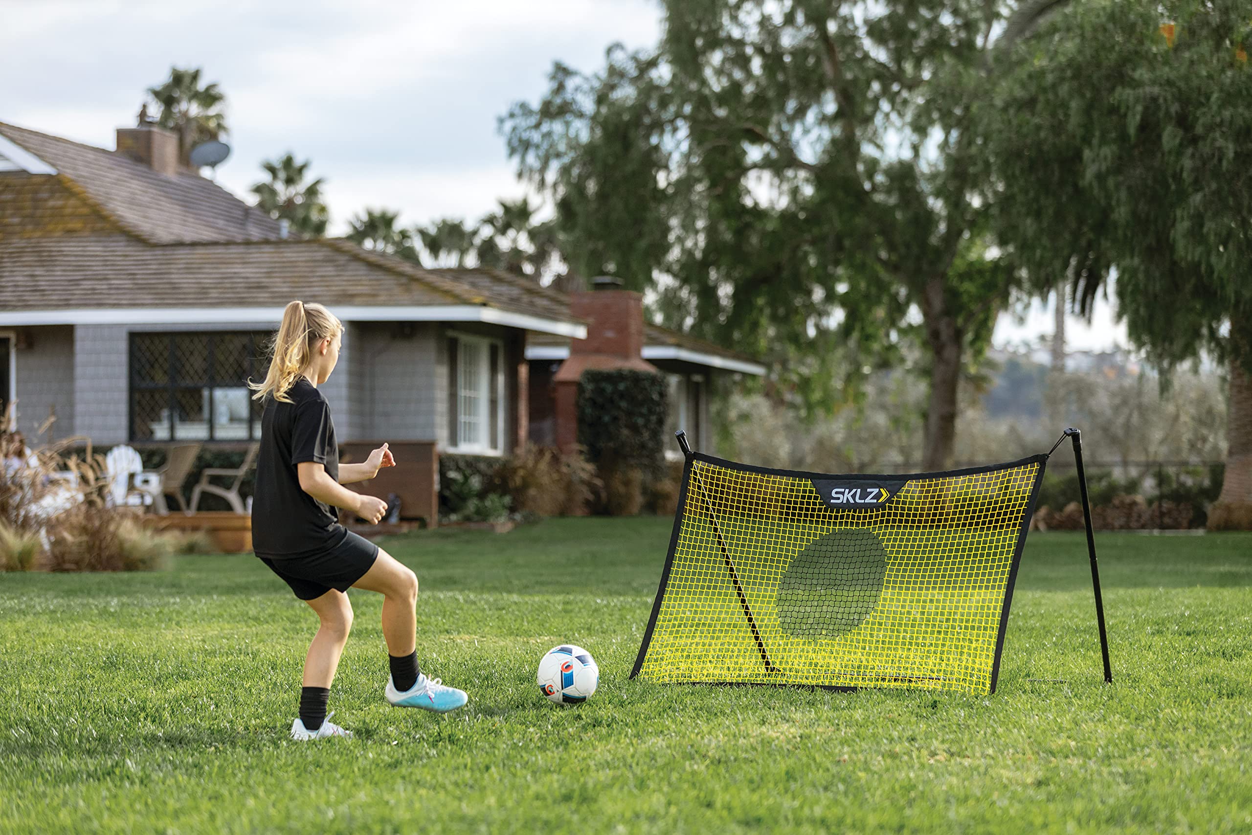 sklz-soccer-trainer-solo-entra-neur-de-football-individuel-avec-filet-de-rebond- image 5